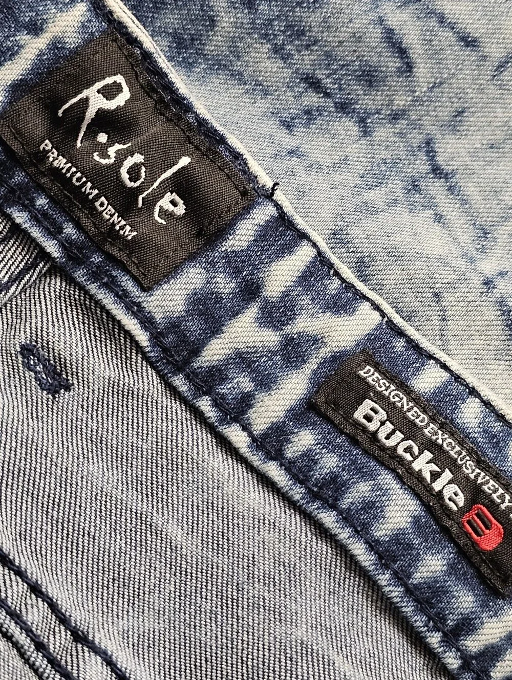 R. Sole sole buckle